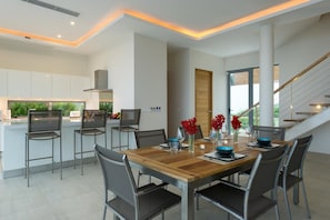 Villa, 4 Bedrooms | In-room dining