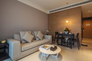 Moutain Sea Suite | Living area