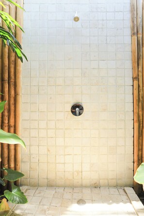 Comfort Double Room, 1 Bedroom, Private Pool | Bathroom | Shower, rainfall showerhead, free toiletries, hair dryer