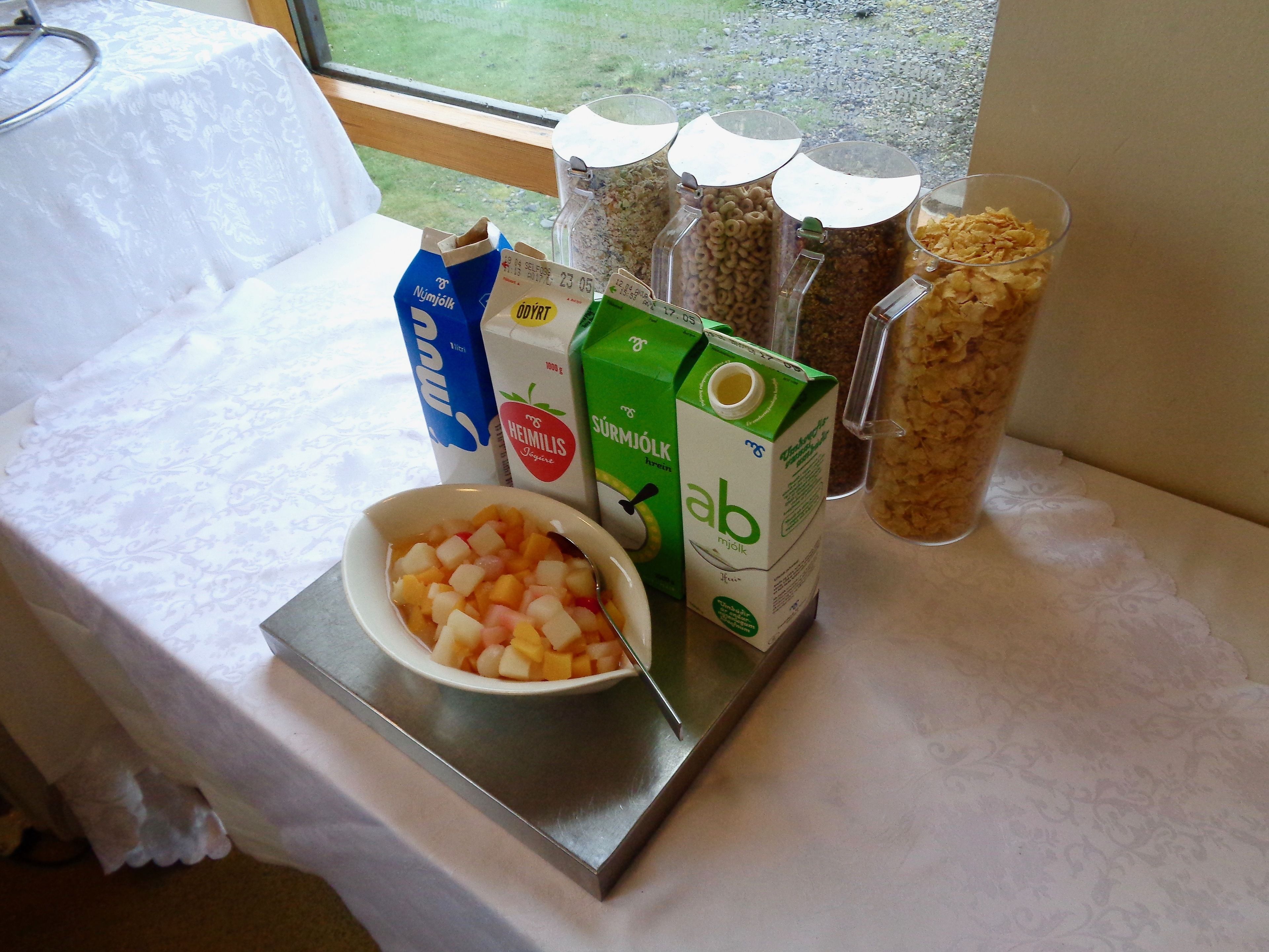 free daily continental breakfast