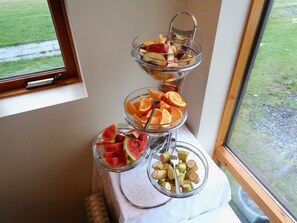 Free daily continental breakfast