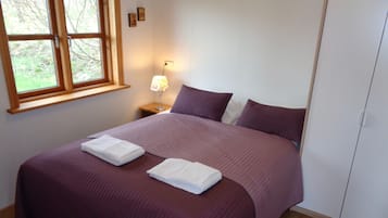 Cottage | Soundproofing, free WiFi, bed sheets