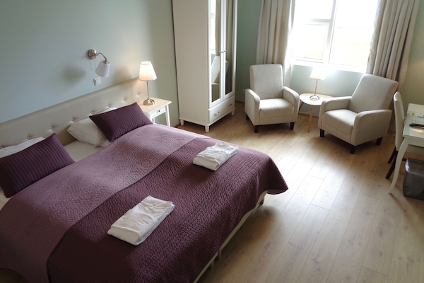 Double Room | Kalis bunyi, Wi-fi percuma, cadar katil