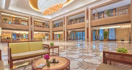 Taishan Blossom Hotel