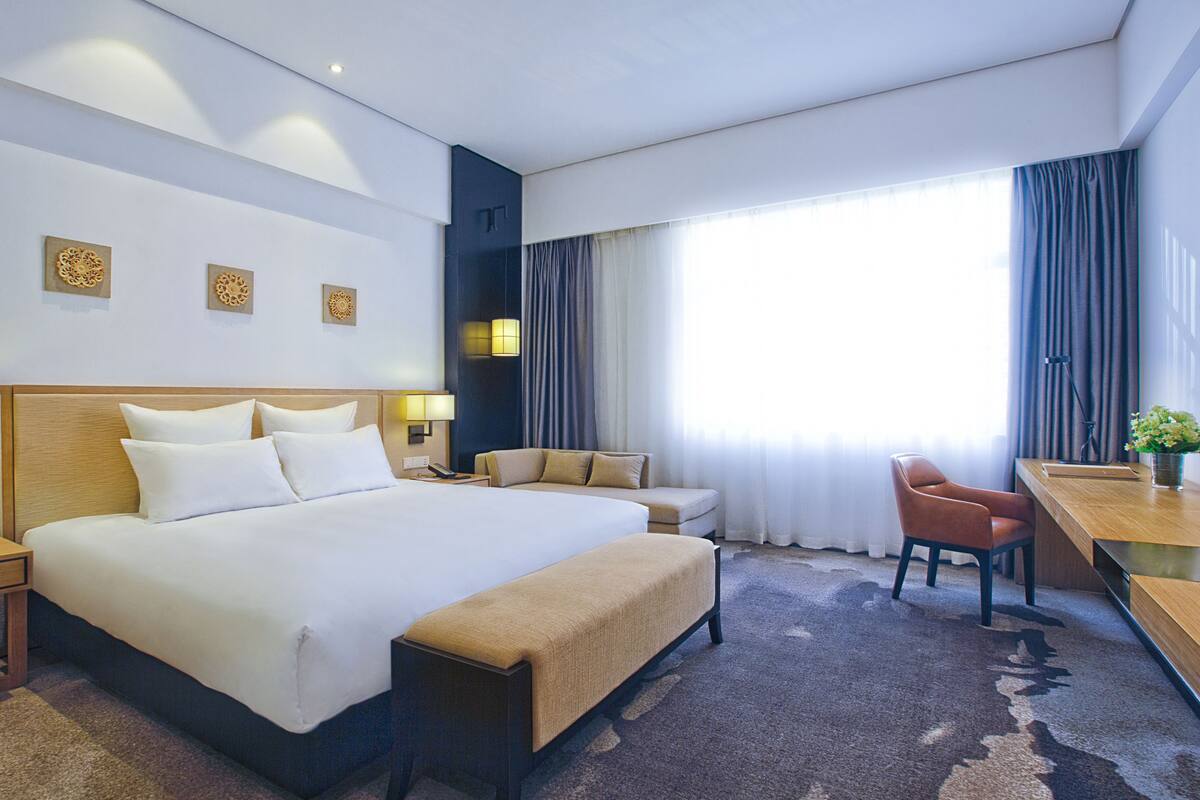 City Double Room | In-room safe, desk, blackout drapes, WiFi (free)