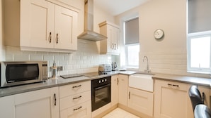 Shared kitchen - The Old Bank (Belfast)