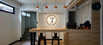 T Hostel at Victory Monument