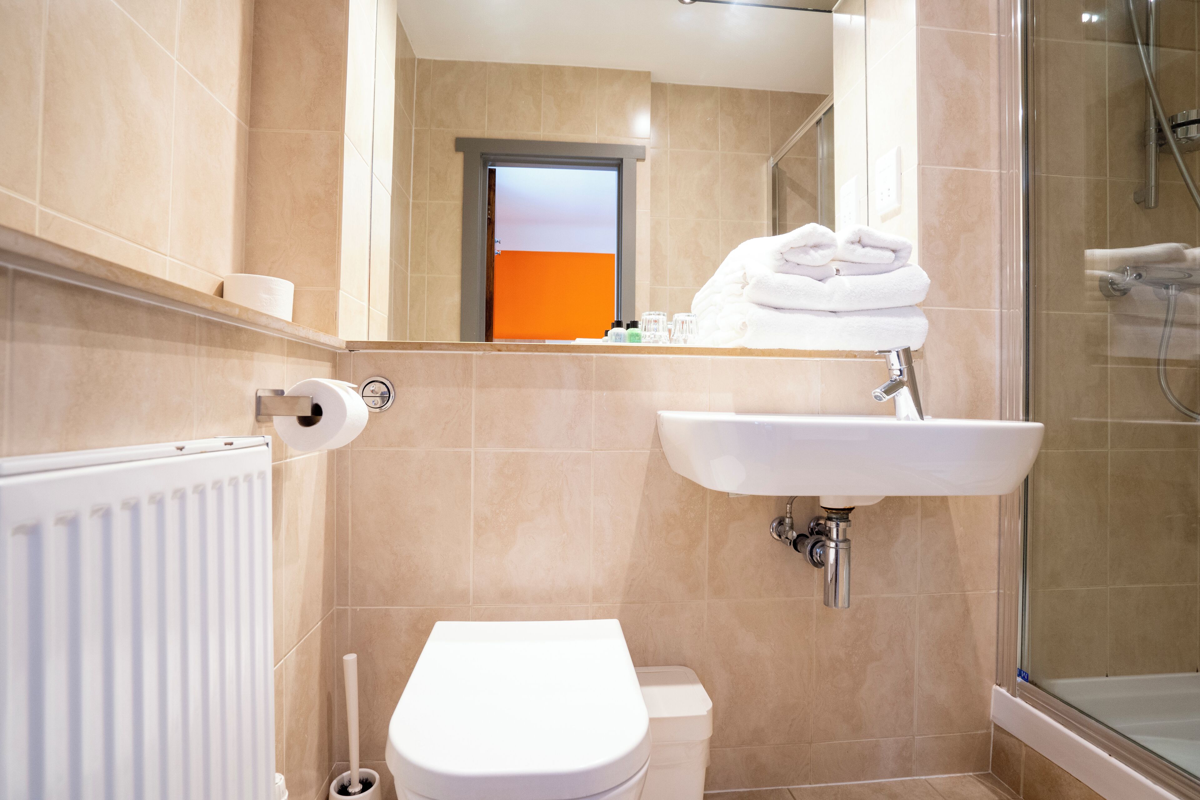 shower, free toiletries, hair dryer, towels