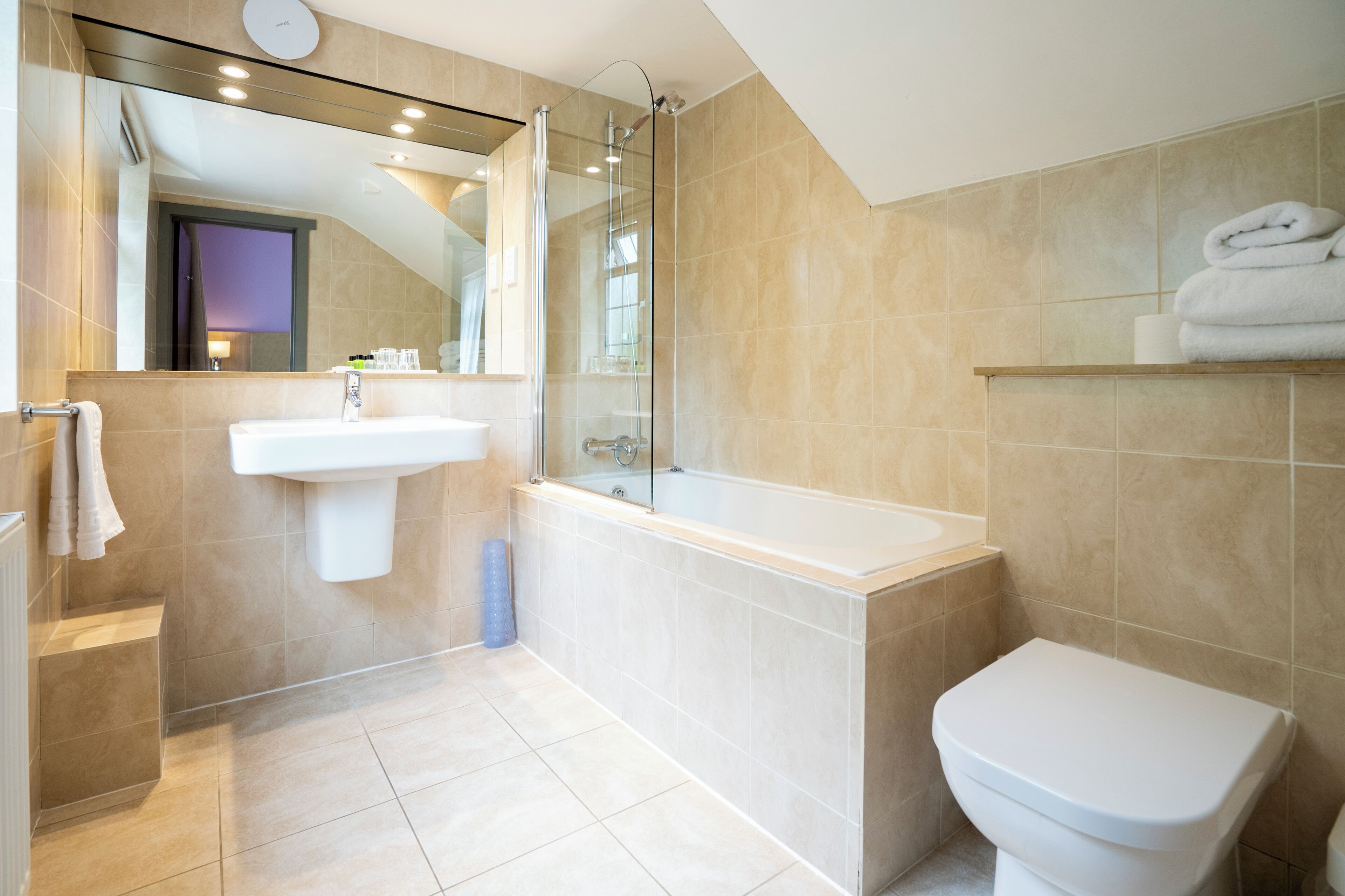 twin room | bathroom | shower, free toiletries, hair dryer, towels