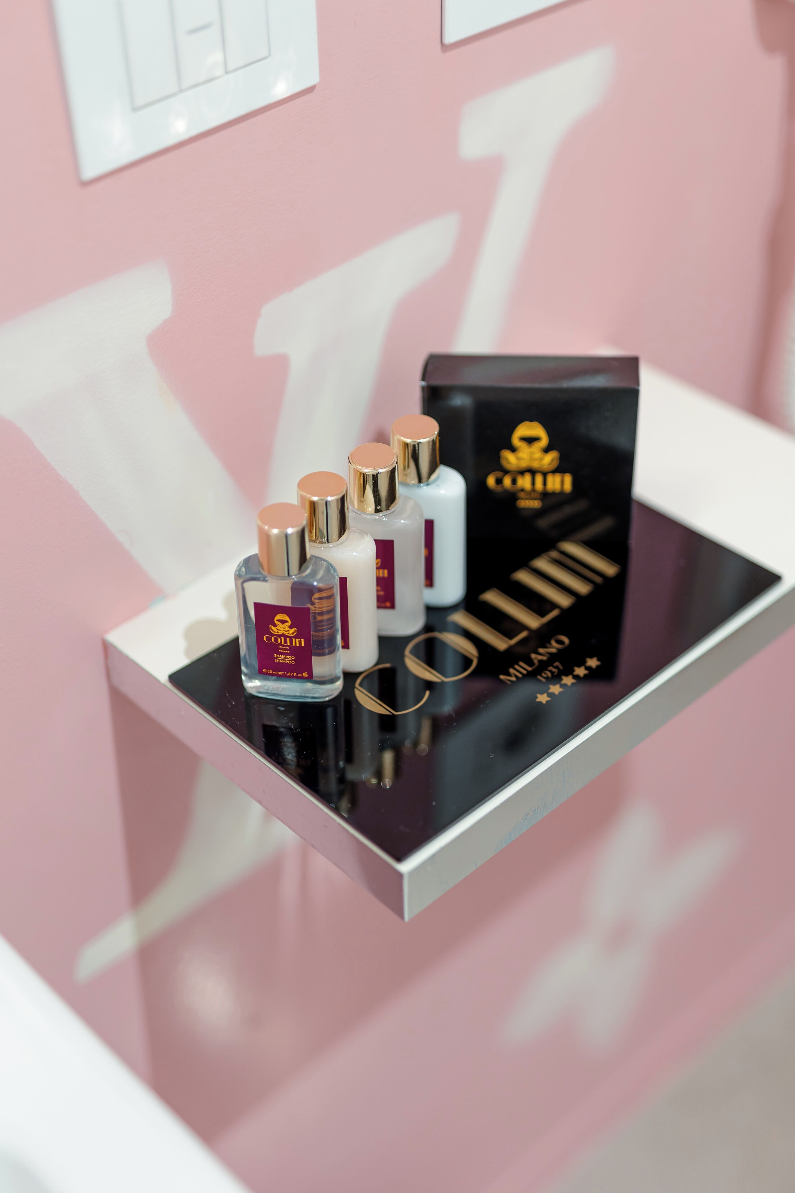 shower, rainfall showerhead, free toiletries, hair dryer