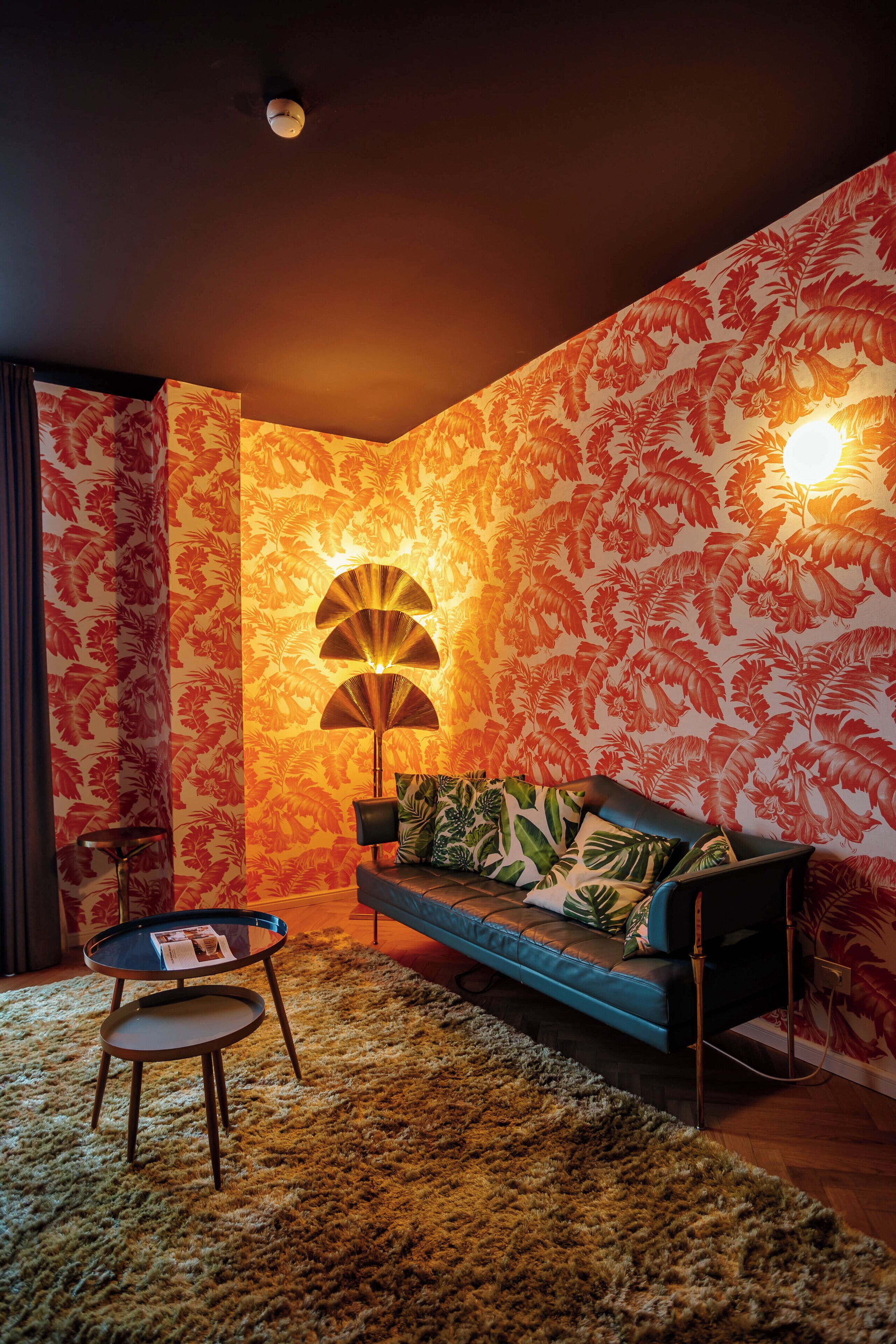 suite | 1 bedroom, down duvets, minibar, in-room safe