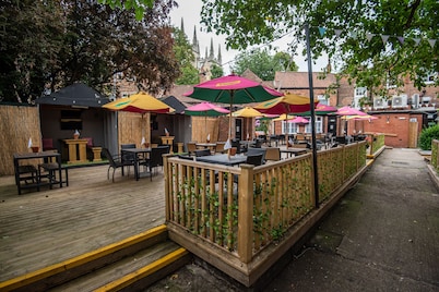 The George Inn
