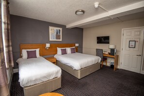 Double or Twin Room, Ensuite (With Triple Option) | Individually decorated, individually furnished, desk - The George Inn (Selby)