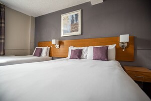 Superior Family Room - 1 double + 1 single | Minibar, desk, iron/ironing board, free WiFi