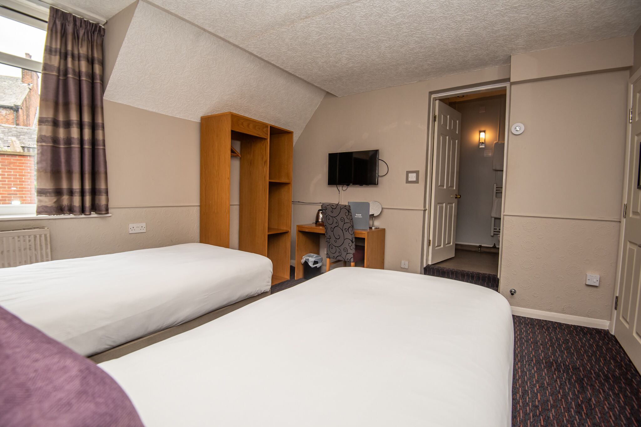 Superior Twin kamer | Een minibar, individueel gedecoreerd, individueel gemeubileerd