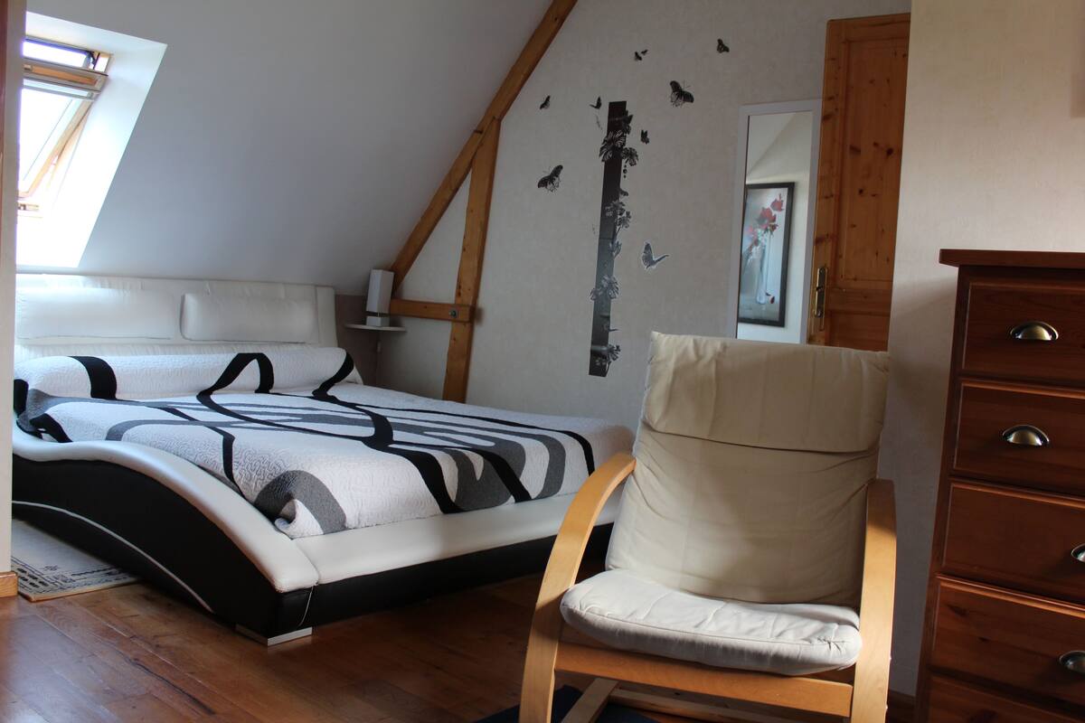 Deluxe Double Room, 1 Bedroom, Garden View | Premium bedding, soundproofing, WiFi (free), bed sheets