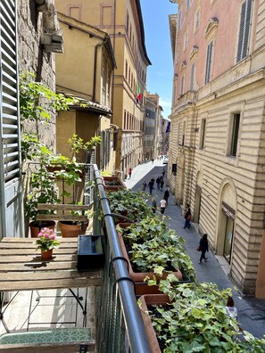 Vierpersoonskamer | Uitzicht vanuit de kamer