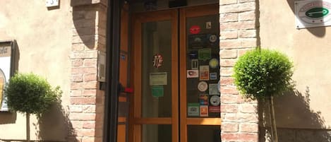 The entrance to the Piccolo Hotel Erid.