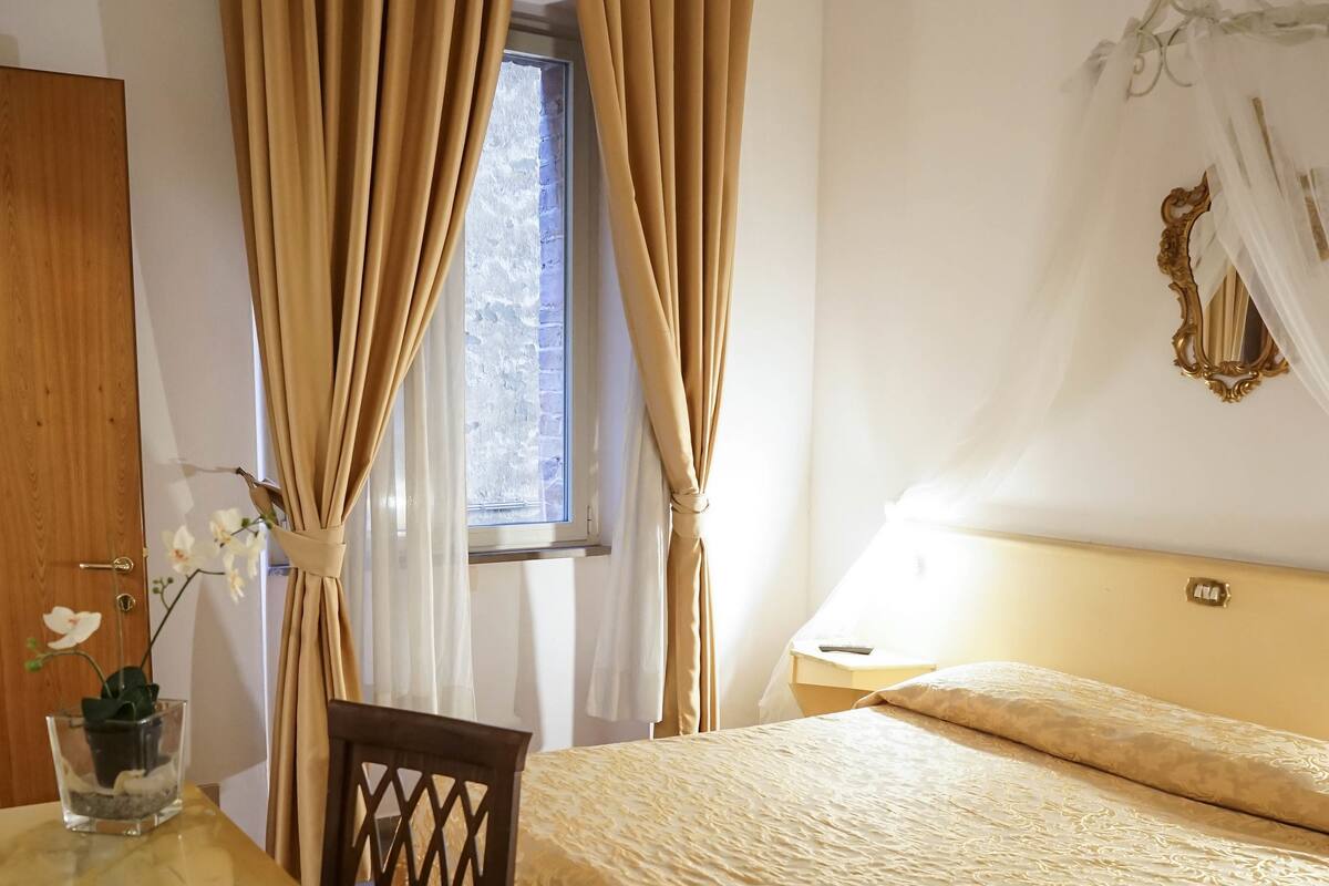 In-room safe, desk, cots/infant beds, rollaway beds