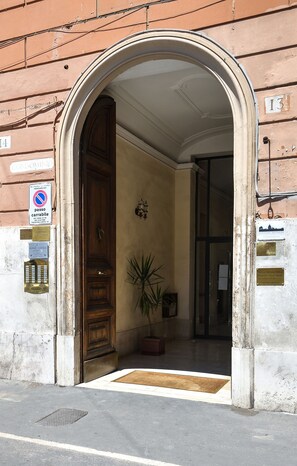 Entrée de l’hébergement