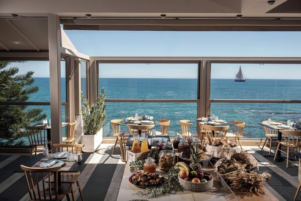 Petit déjeuner buffet