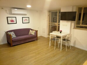 Apartment | Living room