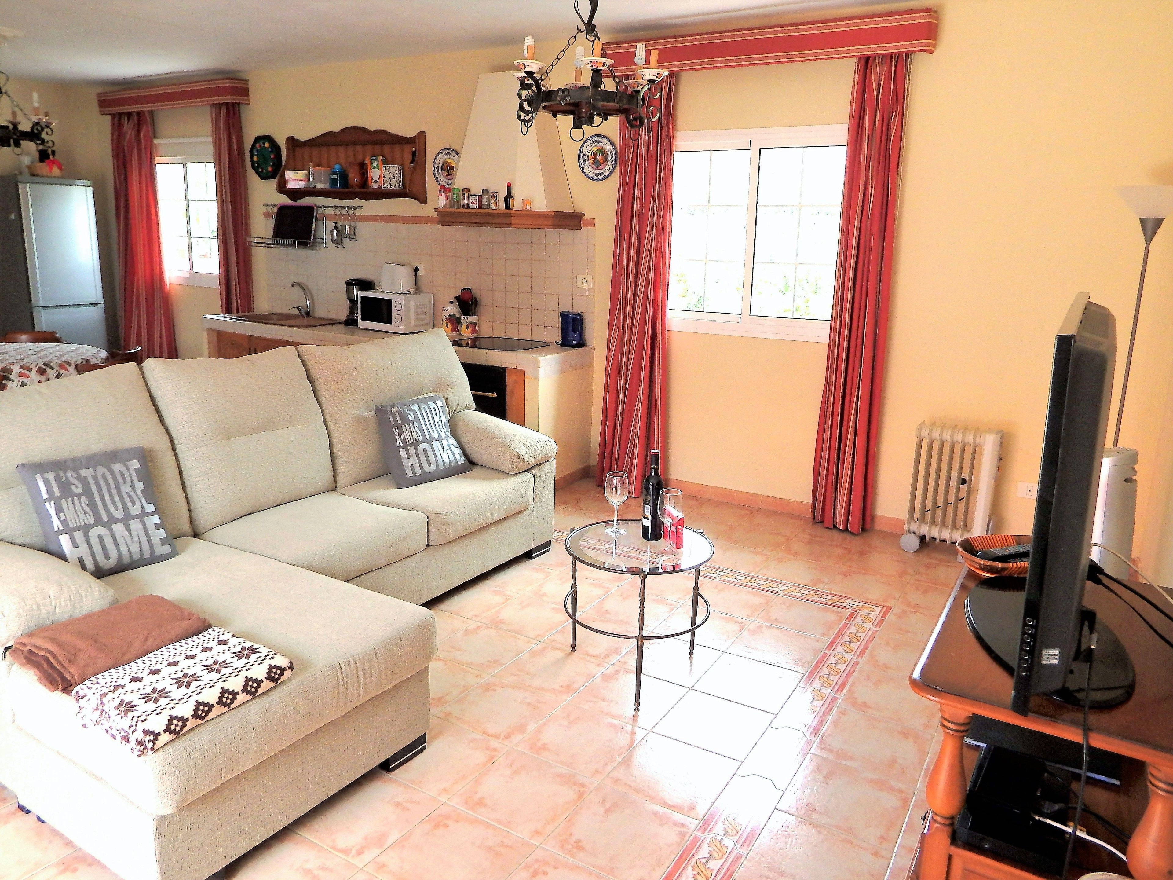 Ferienhaus, 2 Schlafzimmer, eingeschränkter Meerblick | Wohnbereich