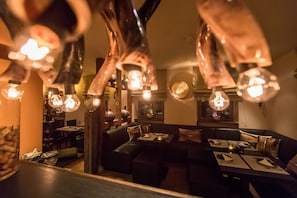 Bar (on property) - Farmerhaus-Lodge (Gross-Umstadt)