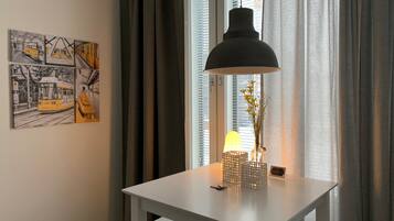 City Studio (A 13) | In-room dining