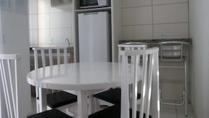 Leilighet | Eget kjøkken | Kaffetrakter/tekoker, kjøleskap, mikrobølgeovn og kokeplater