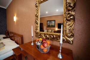 Camas Select Comfort, cofres nos quartos, escrivaninha