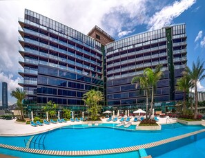 Front of property - YOHO Hollywood Roosevelt Hotel (Taipa)