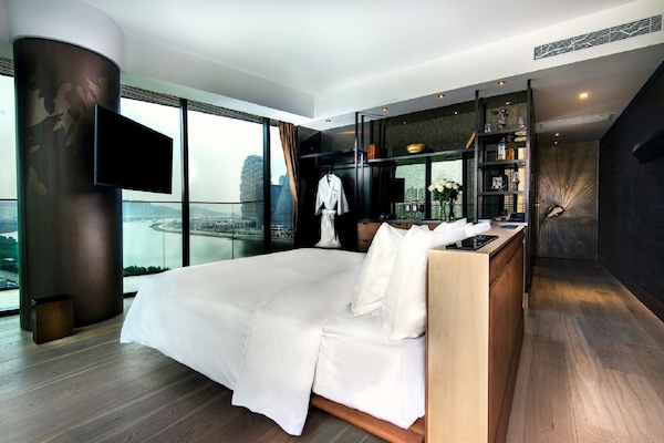 Suite Superior, 1 Tempat Tidur King, Bebas Asap Rokok | Pemandangan dari kamar