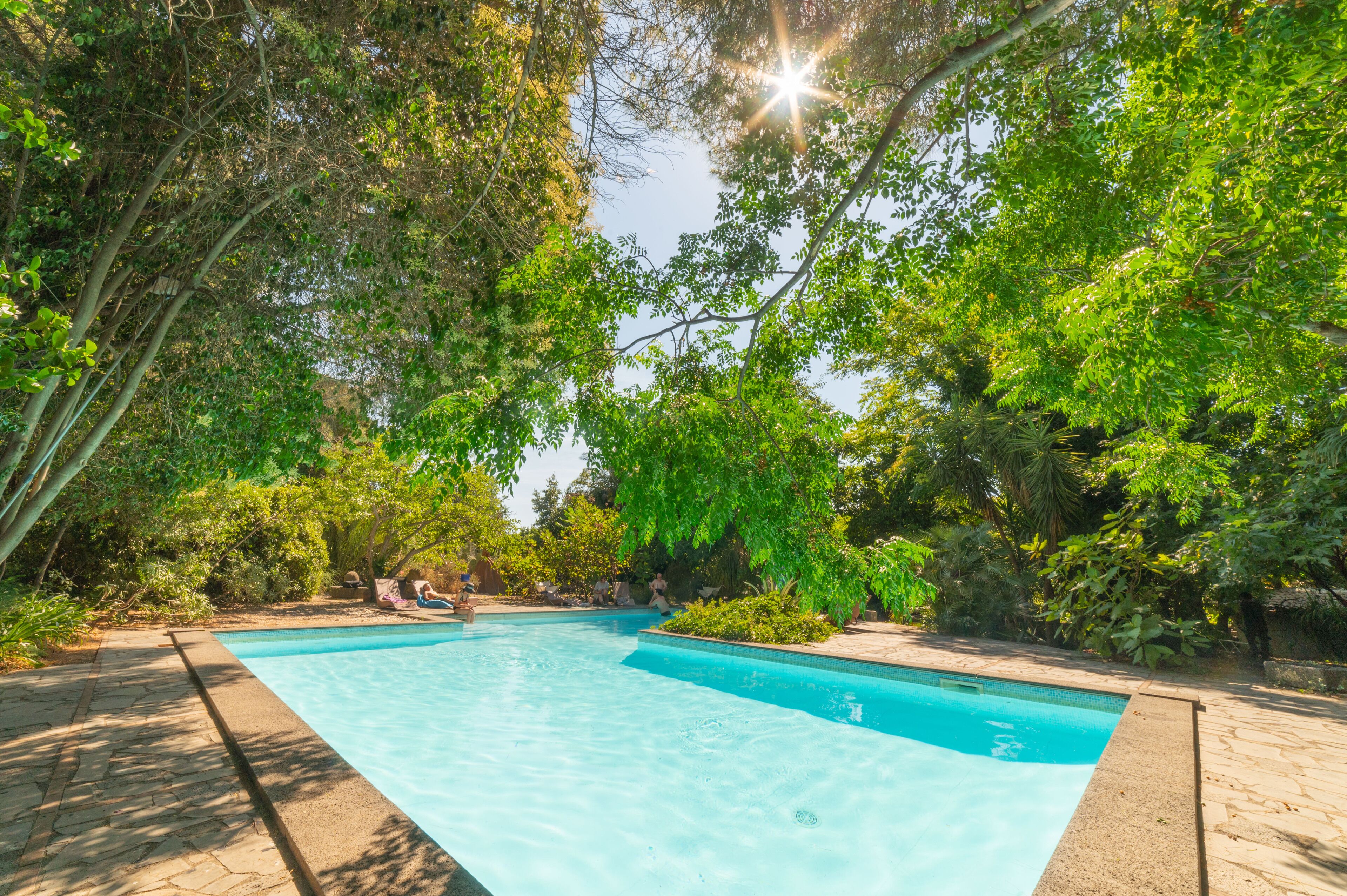 Außenpool, Liegestühle