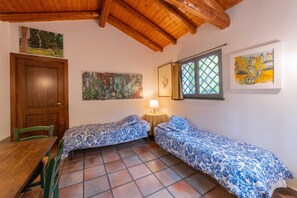 Family Apartment, 1 Bedroom (4 pax) | Extra beds - Etna Botanic Garden (Mascalucia)