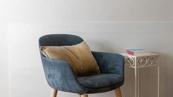 In-room safe, desk, soundproofing, free WiFi