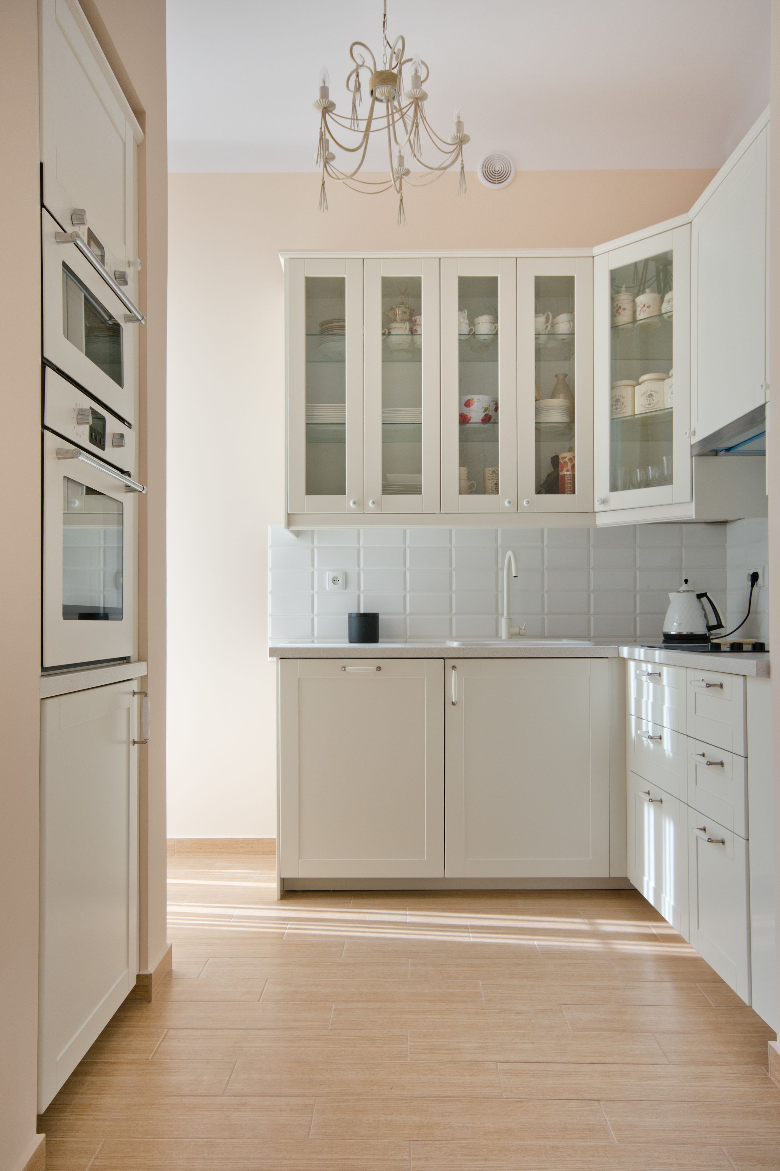 Appartement (Classic) | Gemeenschappelijke keuken | Een koelkast, een magnetron, een oven, een kookplaat