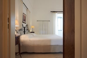Junior-Suite | 2 Schlafzimmer, Minibar, Zimmersafe, individuell dekoriert