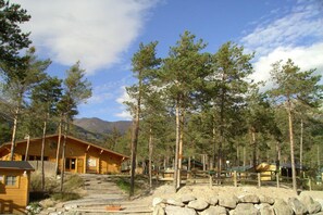 Property grounds - Le Loup Blanc du Riou (Saint-Pons)