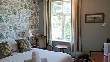 Habitación doble (Room 2) | Wifi gratis y ropa de cama