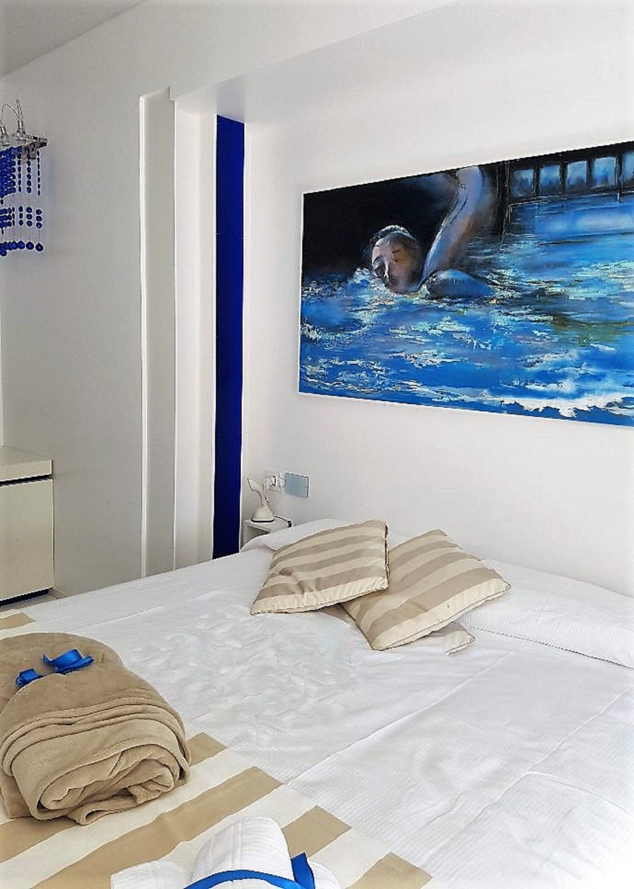 1 bedroom, premium bedding, in-room safe, desk