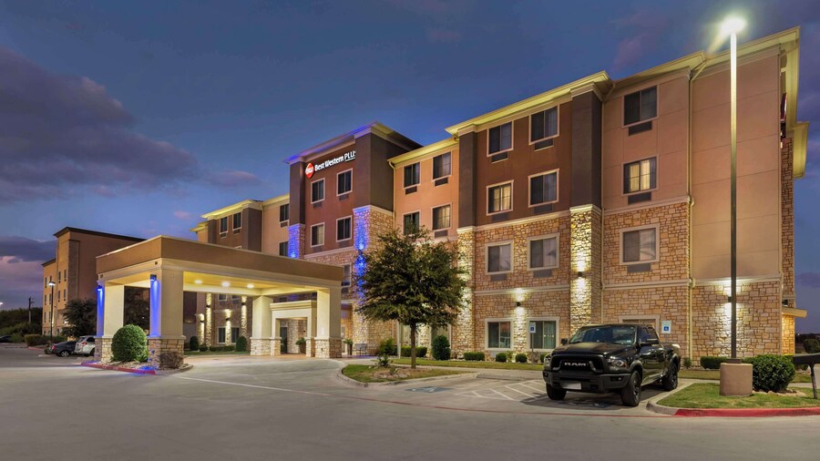 Best Western Plus Buda Austin Inn & Suites