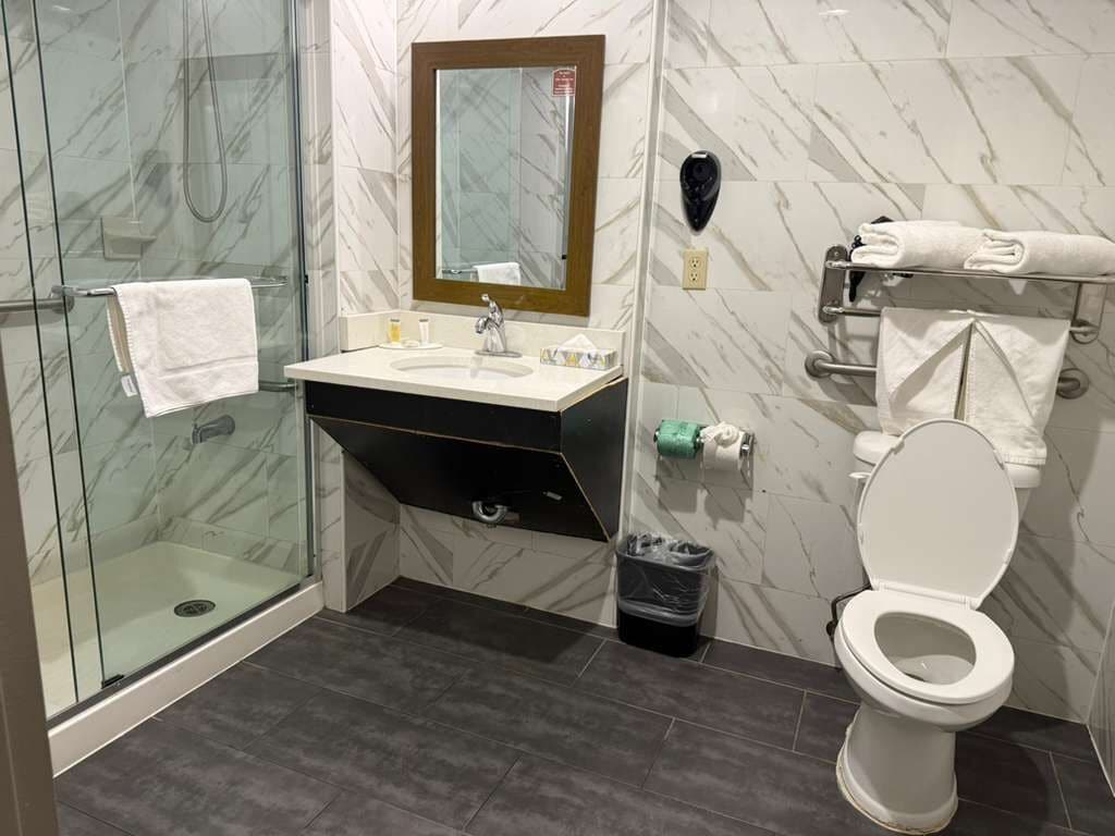 Photo - Days Inn by Wyndham Brooklyn Marine Park