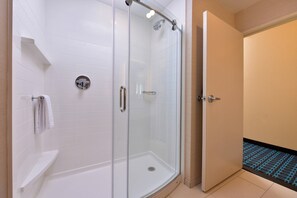 Shower, designer toiletries, hair dryer, towels - Fairfield Inn & Suites by Marriott St. Joseph (St. Joseph)