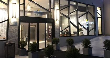 Microtel Inn by Wyndham Long Island City
