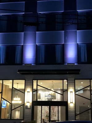 Front of property - Microtel Inn by Wyndham Long Island City (Long Island City)