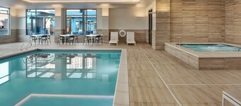 波夕市中心萬豪長住酒店