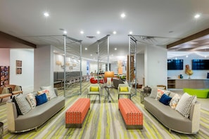 Lobby - TownePlace Suites by Marriott Orlando at SeaWorld (Orlando)