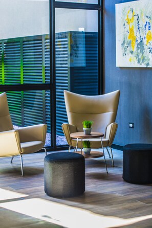 Sala de estar en el lobby