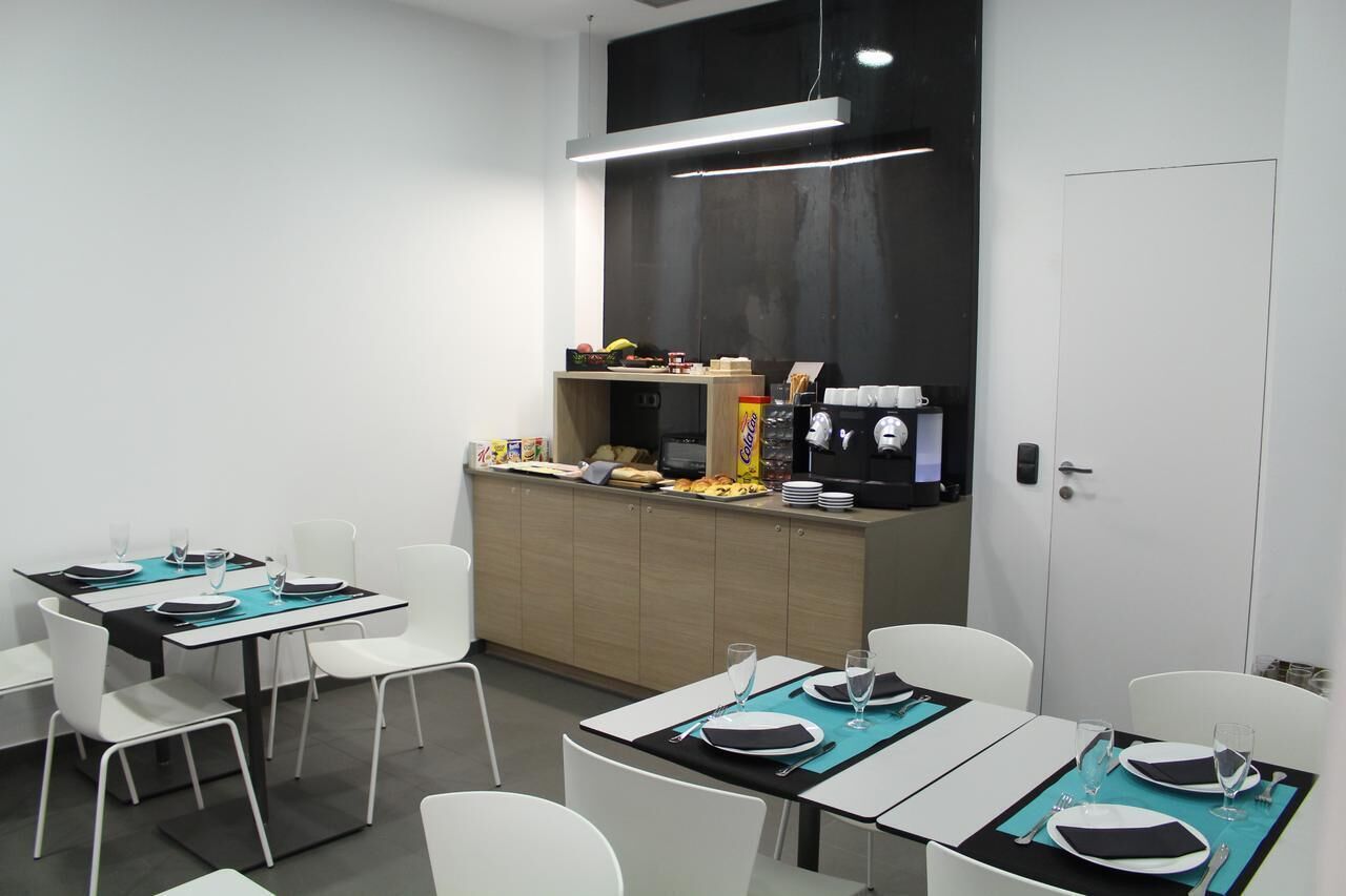 daily buffet breakfast for a fee